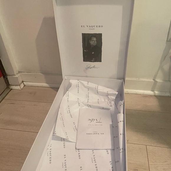 El Vaquero Patent Over the Knee Moccasin Boots - Picture 6 of 6